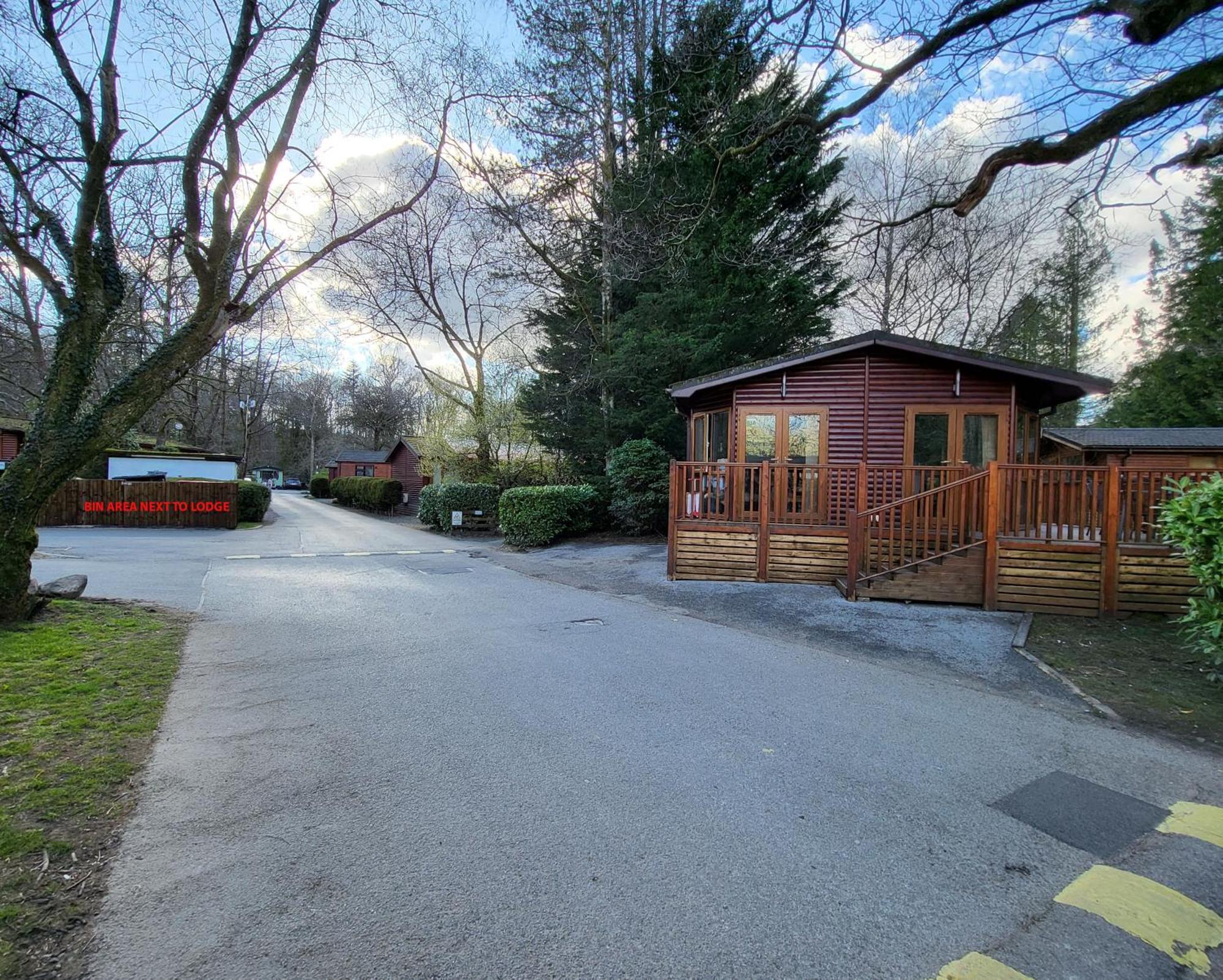 Cheerful 3 Bedroom Lodge At White Cross Bay Windermere Exterior photo